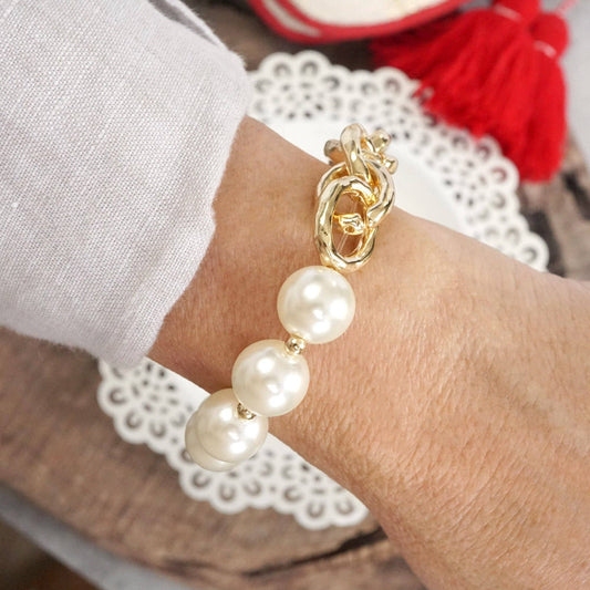 Gold Chunky Chain & Pearl Bracelet