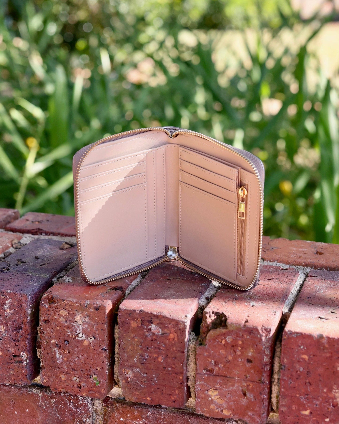 Black Pearl DQ Blakely Wallet