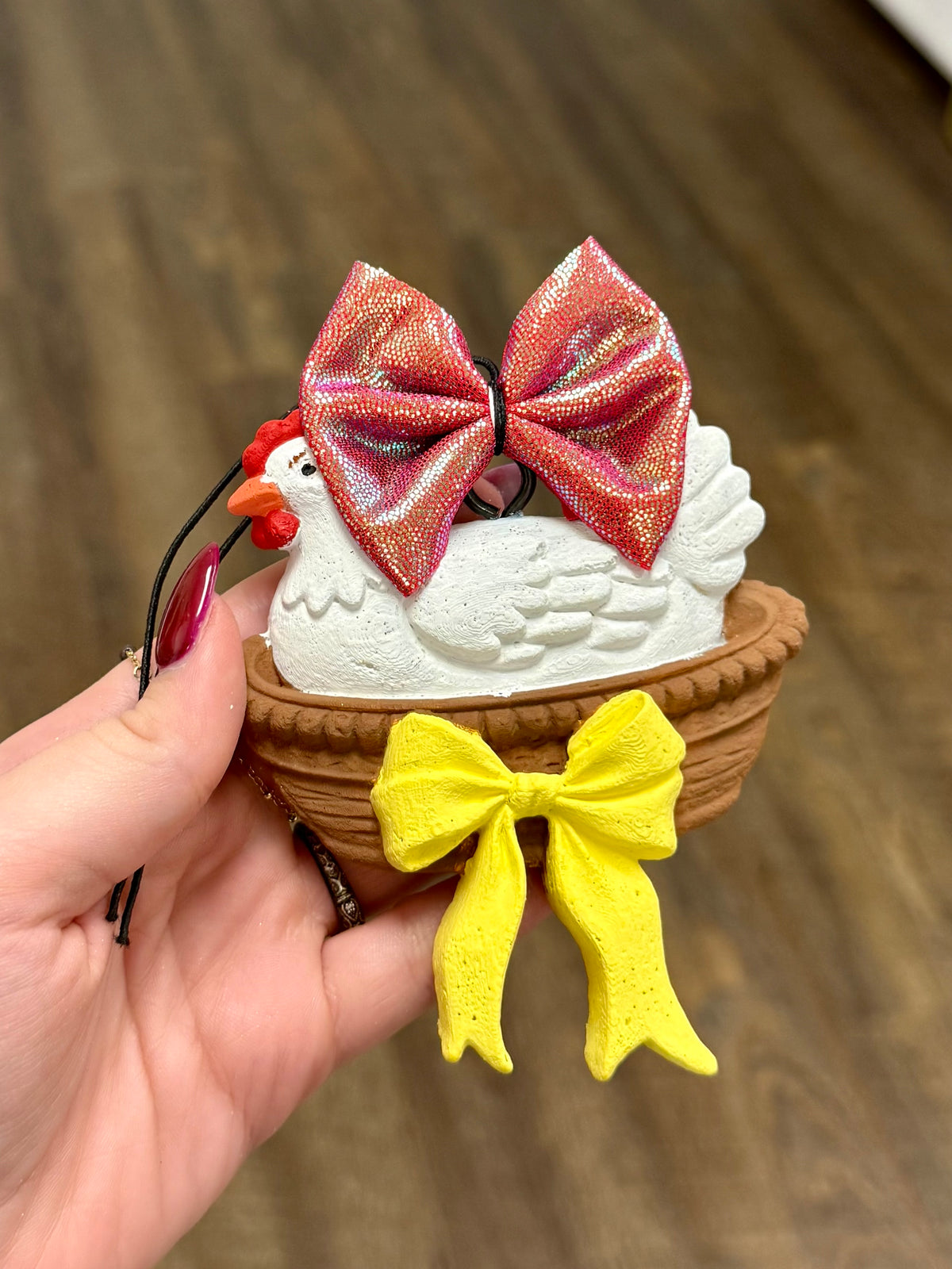3D Bow Hen Car Freshie - Banana Taffy