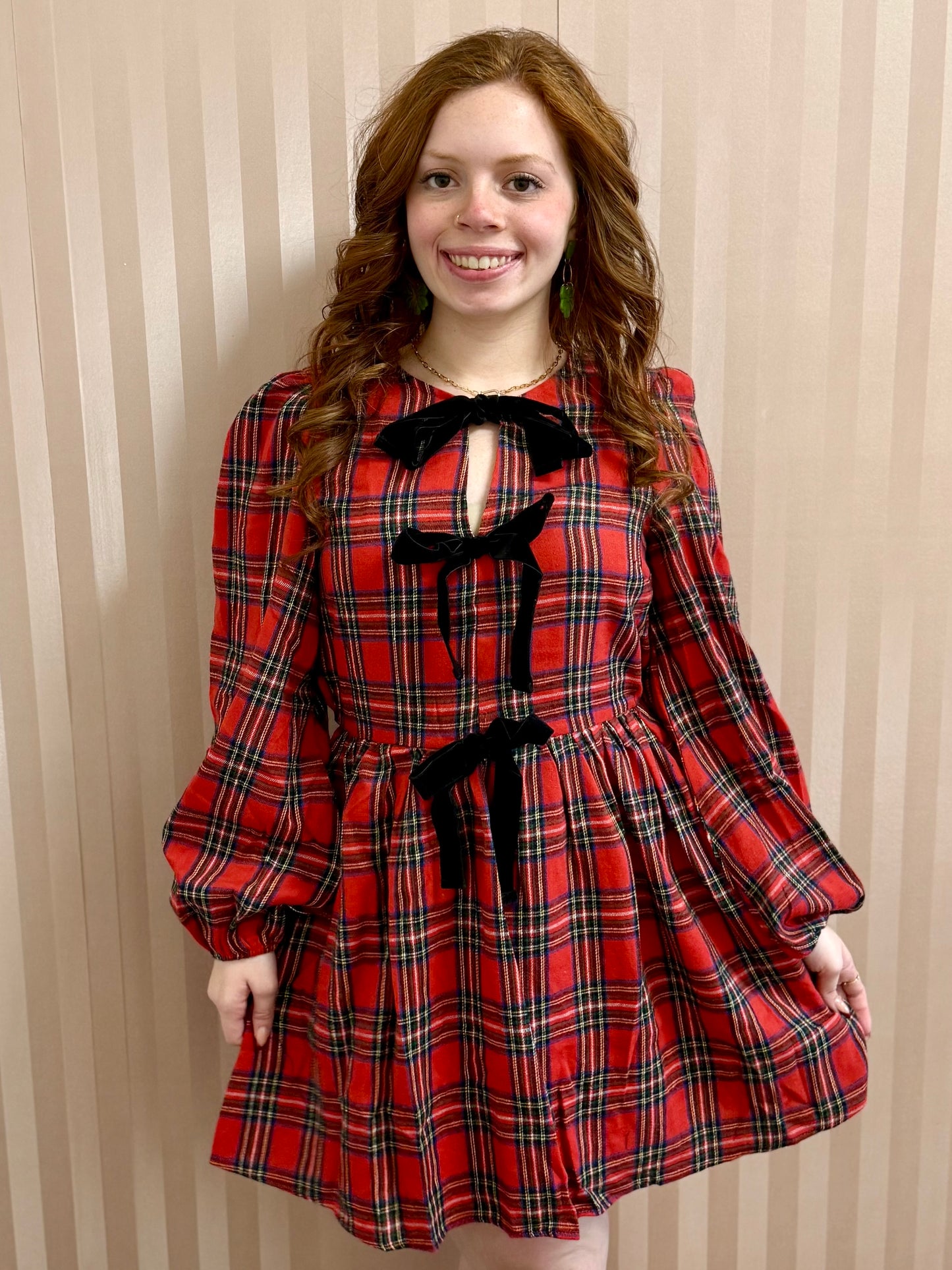 Red Plaid Velvet Tie Long Sleeve Dress