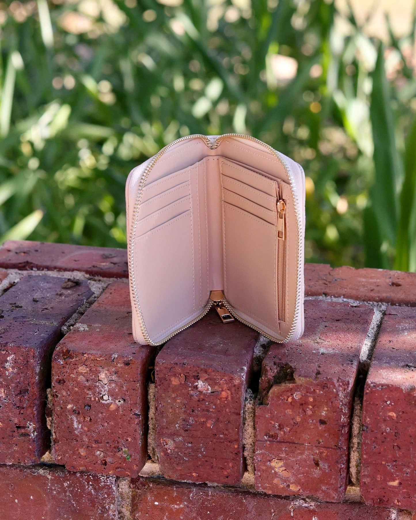 Pearl DQ Blakely Wallet