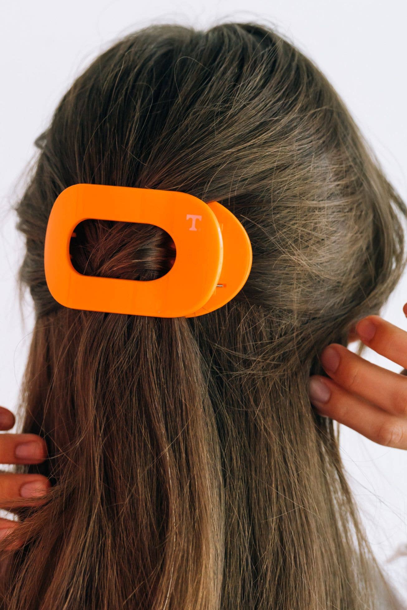 Teleties Medium Univ. of TN Round Flat Hair Clip