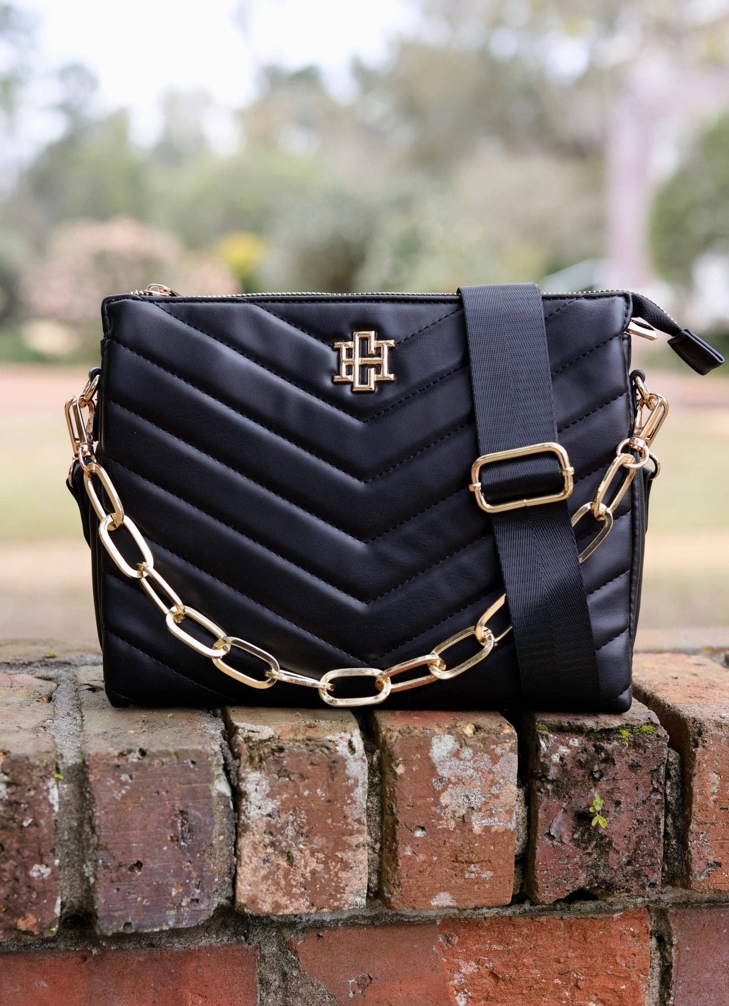 Black Ariana Crossbody