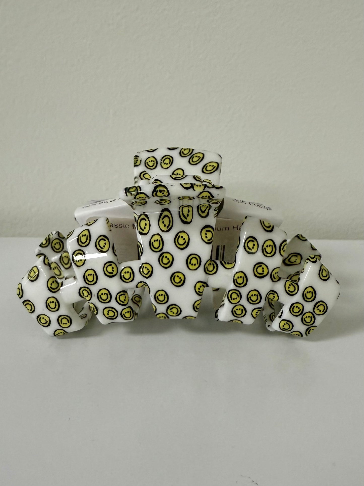 Classic Miles of Smiles Medium Hair Clip