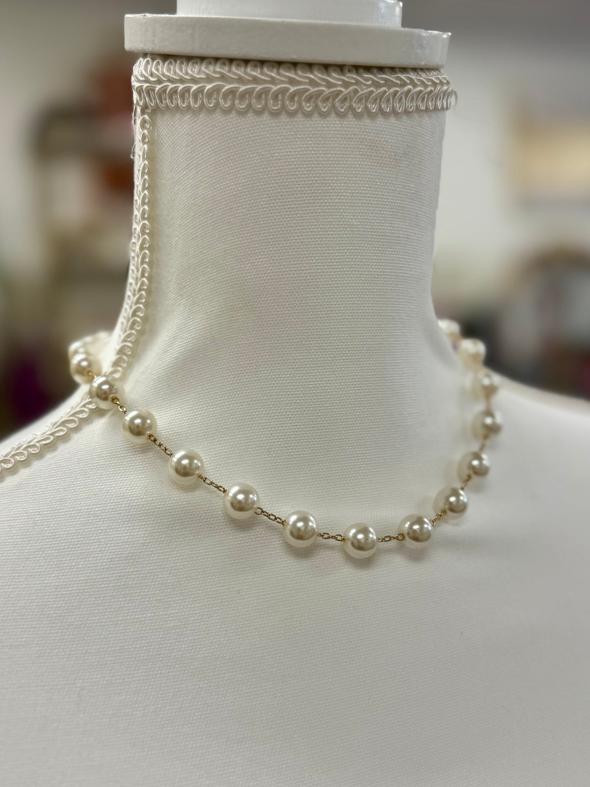 Pearl Magnetic Clasp Necklace