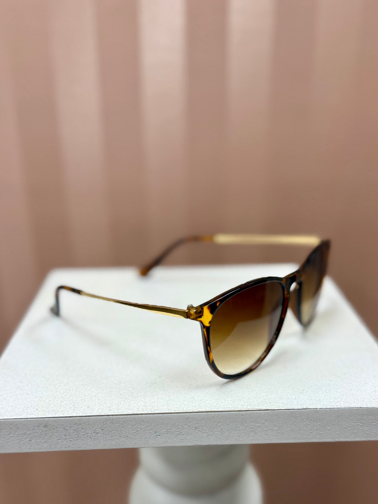 Sadie Girl Round Lens Sunglasses