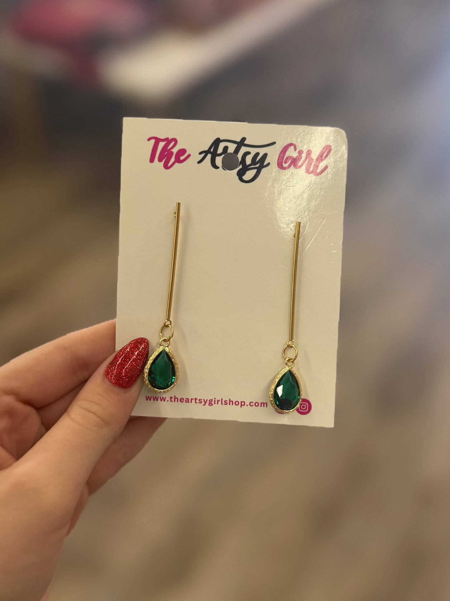 Emerald Jewel Dangle Earrings - The Artsy Girl