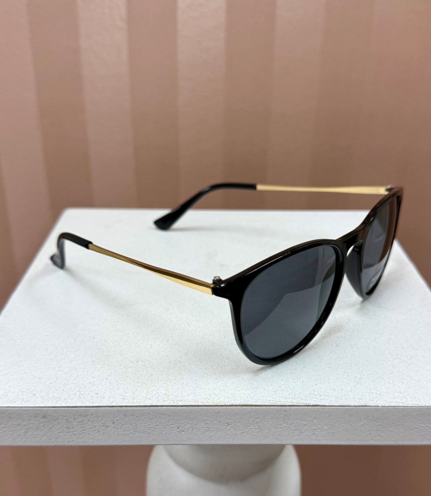 Sadie Girl Round Lens Sunglasses