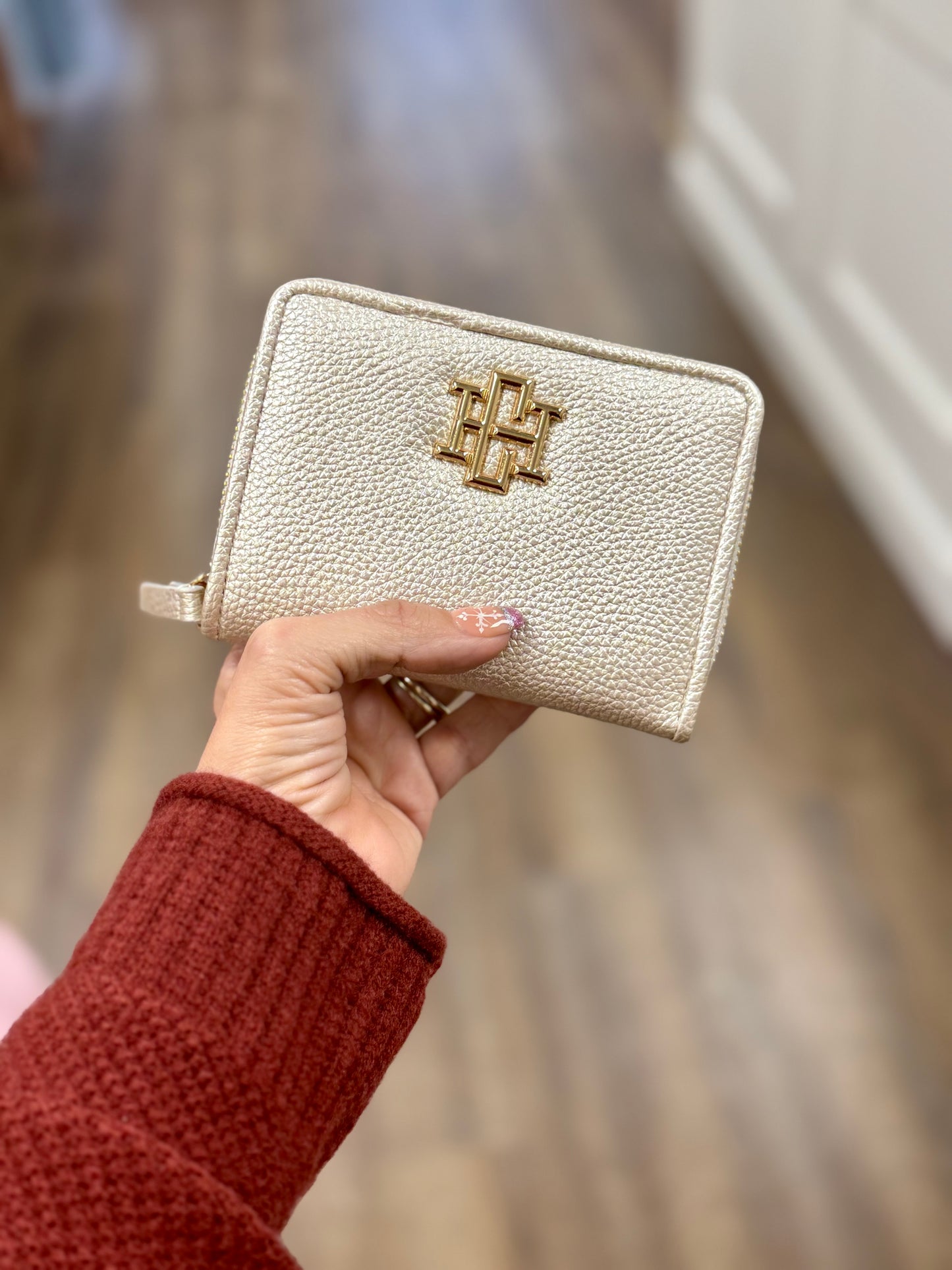 Pearl Nadine Zippered Wallet