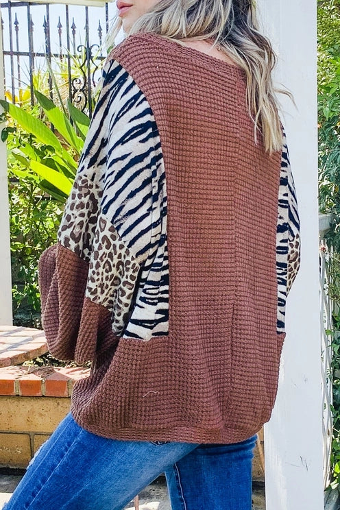 Plus Animal Print Detailed Puff Sleeves Top