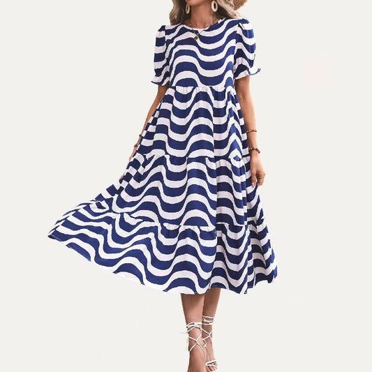 Blue Wave Line Pattern Short Sleeve Maxi Dress